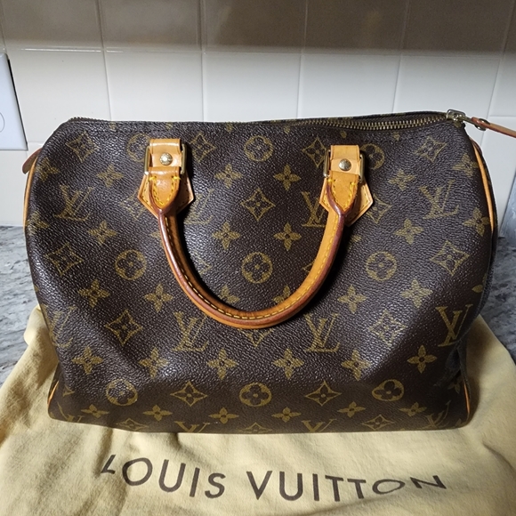 Louis Vuitton Handbags - Louis Vuitton speedy 30